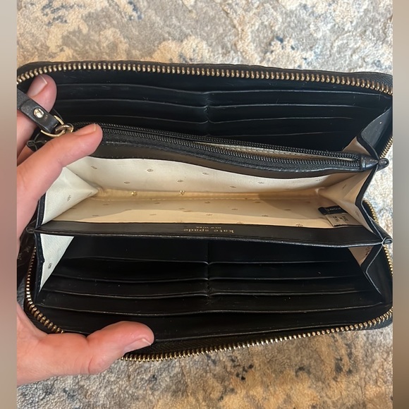 Kate spade zipper wallet - Picture 2 of 4